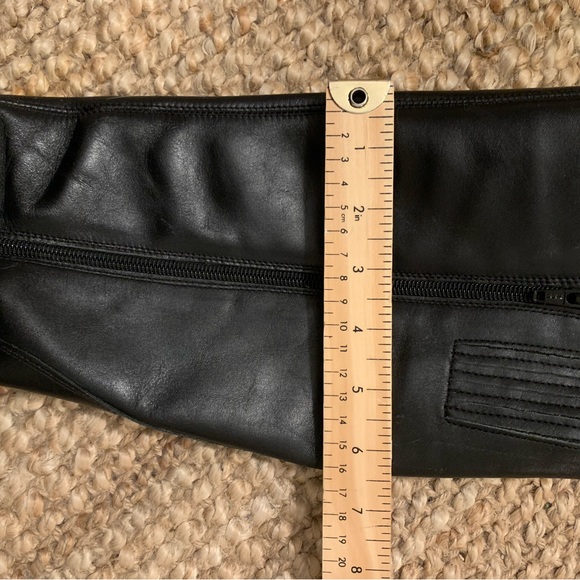 [SOLD] Italian-made genuine leather knee high boots - Picture 6 of 9